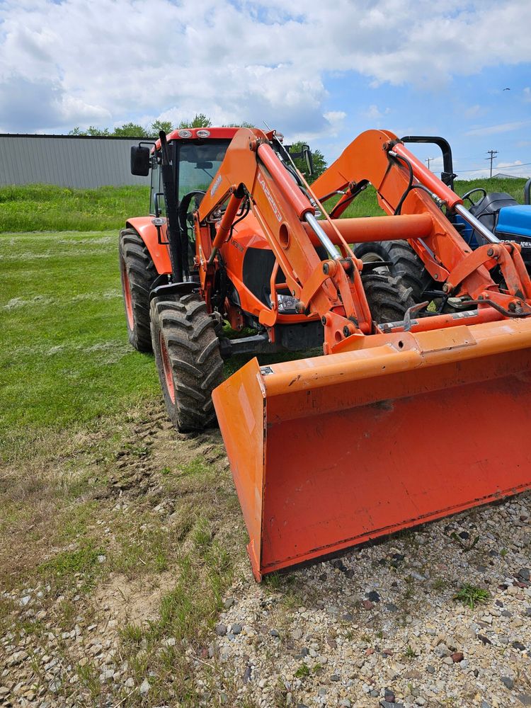 2013 Kubota M135X