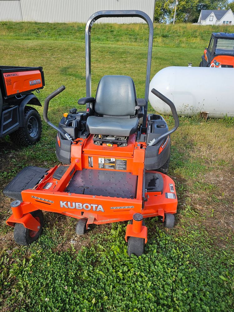 Kubota Z121S