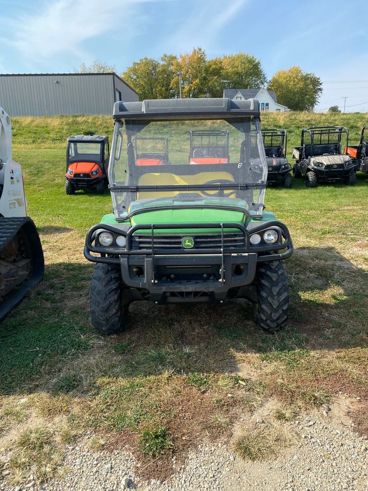 John Deere Gator