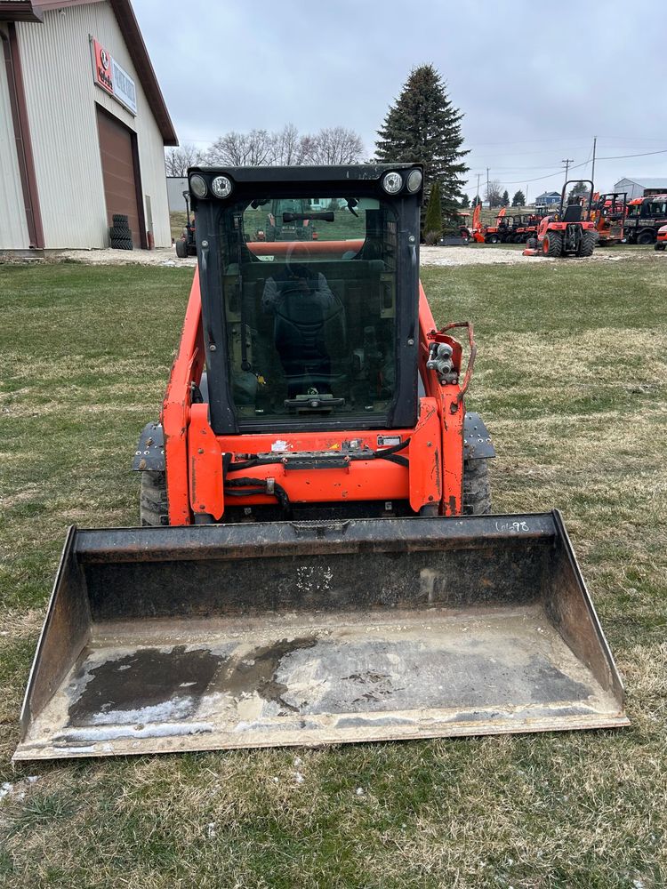 Kubota SSV65HC Skid Steer Loader