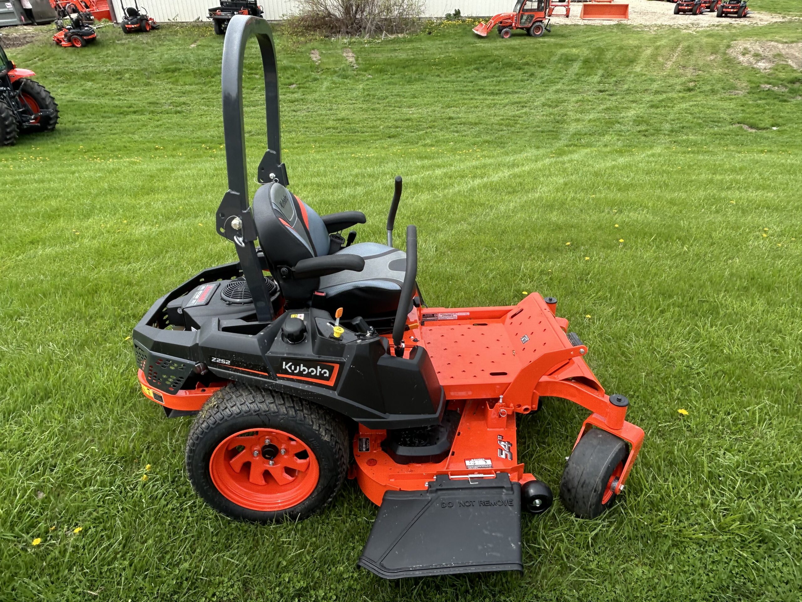 #2.3.4 kubota ヒグマ 牙 Z452_54__RIGHT-scaled.jpg